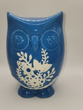 Ceramic Teal&Wht Floral Pattern Owl Figurine/ Home Decor/6.5in Tall/EUC